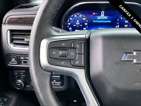 Used 2024 Chevrolet Suburban Z71 w/ Luxury Package image 11
