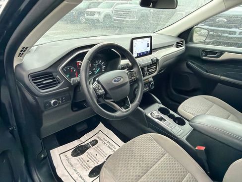 Certified 2022 Ford Escape SE w/ Convenience Package FWD image 8