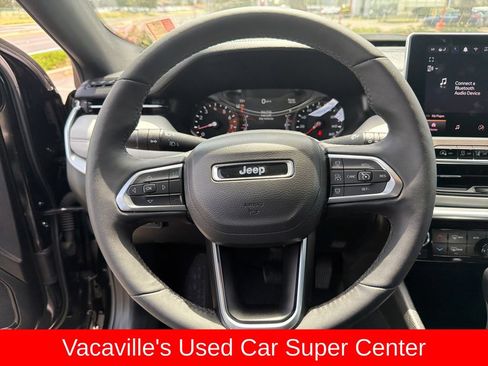 Used 2025 Jeep Compass Limited AWD/4WD image 14