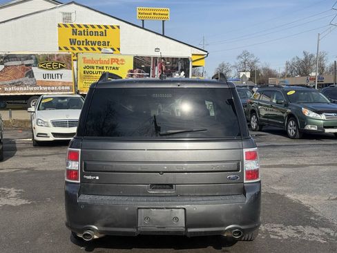 Used 2017 Ford Flex SE FWD image 4