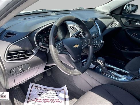 Used 2022 Chevrolet Malibu LS w/ Driver Confidence Package II FWD image 13