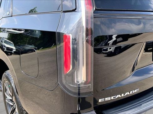 Used 2023 Cadillac Escalade Sport AWD/4WD image 22