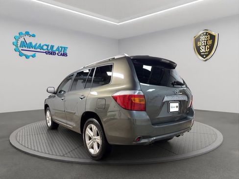 Used 2010 Toyota Highlander Limited image 3