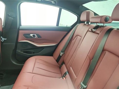 Used 2025 BMW 330i xDrive Sedan image 30