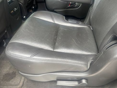 Used 2013 GMC Yukon XL Denali RWD image 11
