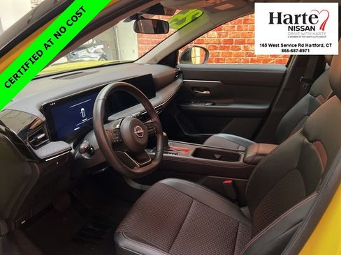 Used 2025 Nissan Kicks SR image 8