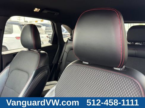 Used 2025 Ford Escape ST-Line Select AWD/4WD image 11