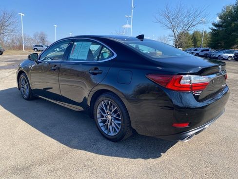 Used 2018 Lexus ES 350 w/ Premier Package image 5