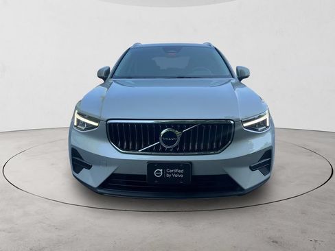 Certified 2025 Volvo XC40 B5 Core AWD/4WD image 8