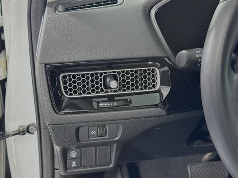 Certified 2024 Honda Civic EX image 10