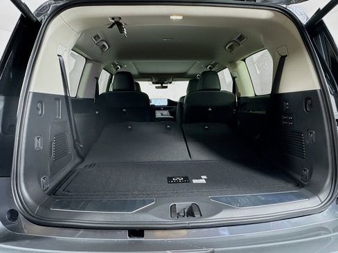 New 2026 INFINITI QX80 Luxe w/ Cargo Package image 31