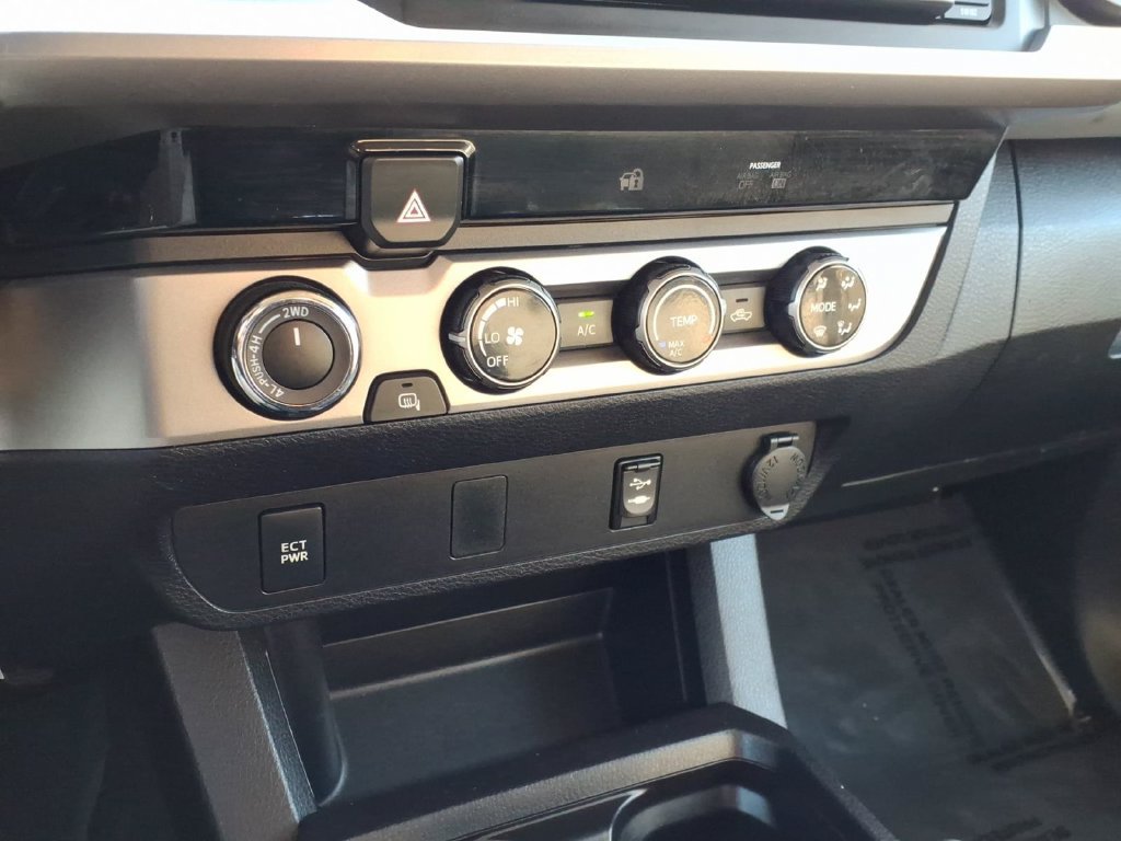 Used 2016 Toyota Tacoma SR5 w/ SR5 Appearance Package (SN) AWD/4WD image 20