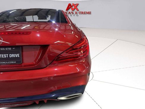 Used 2018 Mercedes-Benz SL 550 image 15