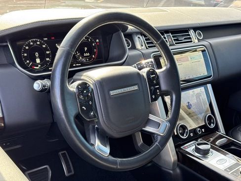 Used 2020 Land Rover Range Rover HSE image 15