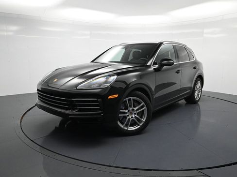 Used 2021 Porsche Cayenne S image 1