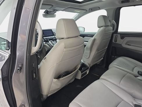 Used 2019 Honda Odyssey Elite image 12