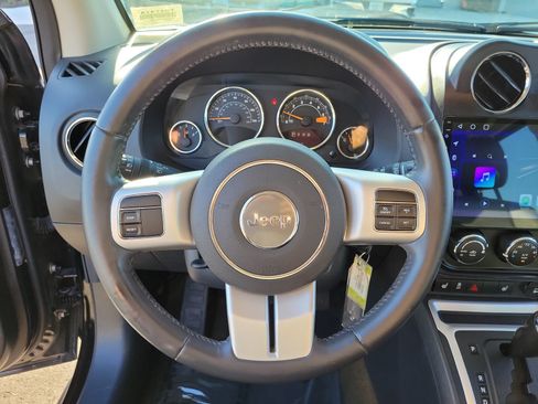 Used 2016 Jeep Compass High Altitude AWD/4WD image 17