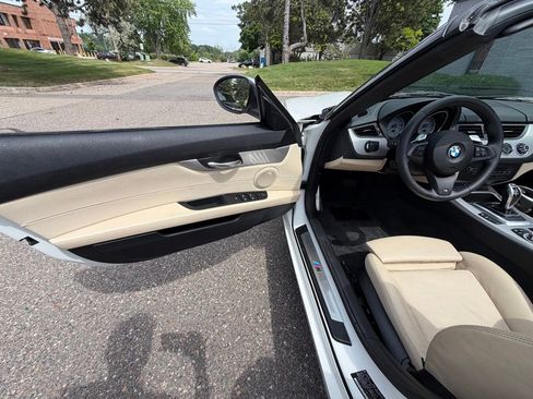 Used 2011 BMW Z4 sDrive35is RWD image 20