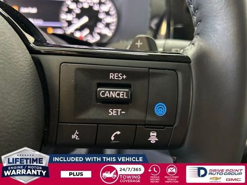 Used 2025 Nissan Pathfinder SL image 19