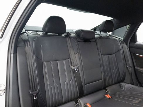 Used 2021 Audi S6 Prestige image 25