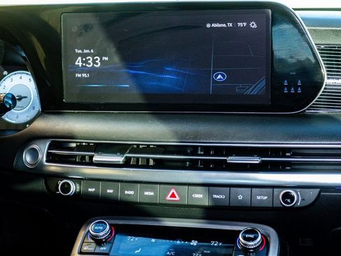 Used 2024 Hyundai Palisade Calligraphy image 13