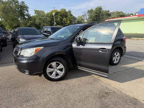 Used 2014 Subaru Forester 2.5i Premium AWD/4WD image 26