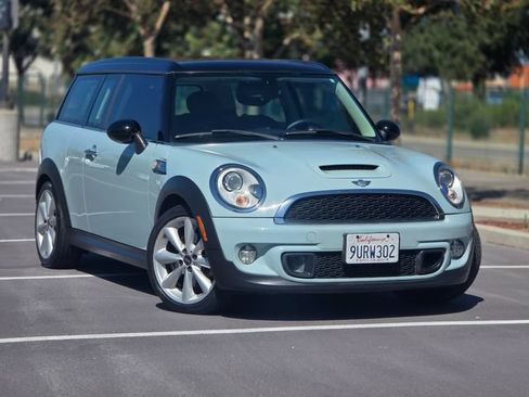 Used 2014 MINI Cooper Clubman S FWD image 1