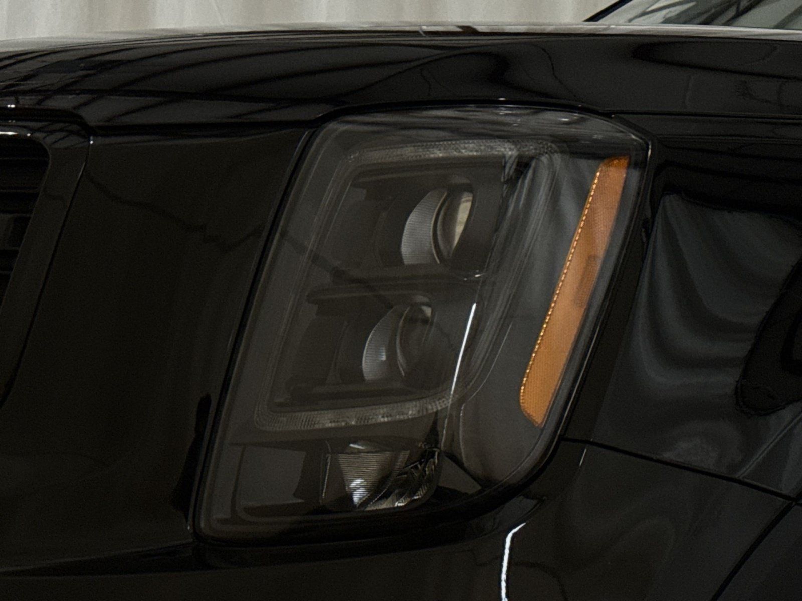 Used 2022 Kia Telluride SX w/ SX Prestige Package AWD/4WD image 13