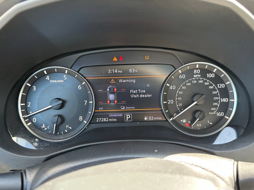Used 2023 INFINITI QX50 Luxe FWD image 16