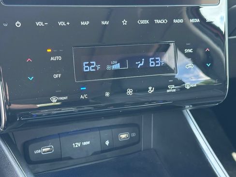 Certified 2023 Hyundai Tucson Limited AWD/4WD image 22