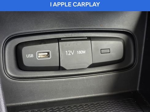 Certified 2022 Hyundai Venue SE w/ Cargo Package image 23