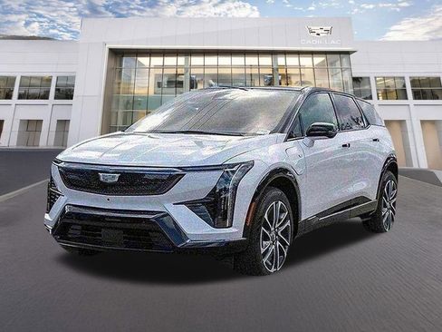 Used 2025 Cadillac Optiq Sport 1 AWD/4WD image 1