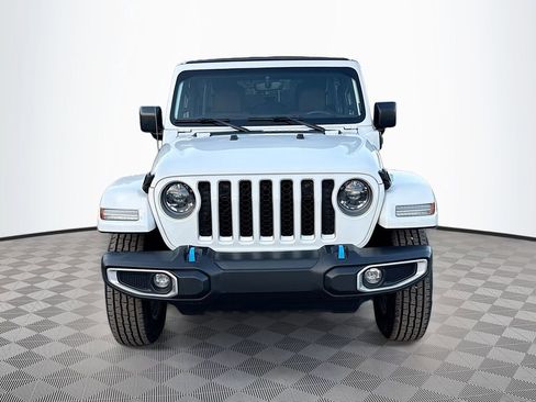 Used 2023 Jeep Wrangler Unlimited Sahara image 2