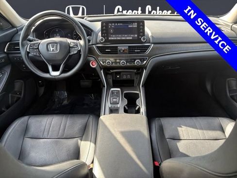 Used 2022 Honda Accord Touring image 10