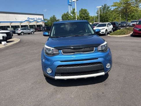 Used 2019 Kia Soul + FWD image 4