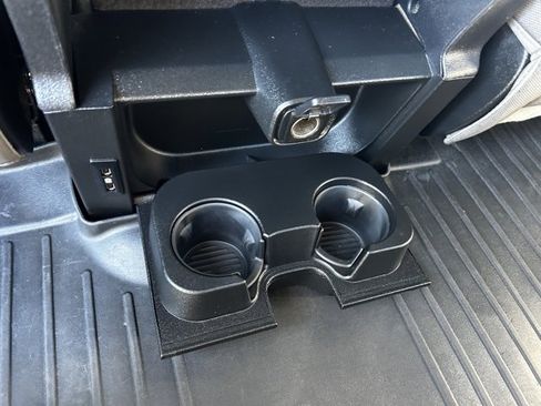 Used 2018 Ford F150 XLT w/ Equipment Group 302A Luxury image 8