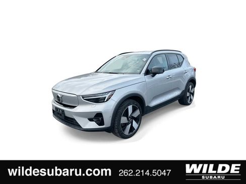 Used 2023 Volvo XC40 Recharge Ultimate image 1