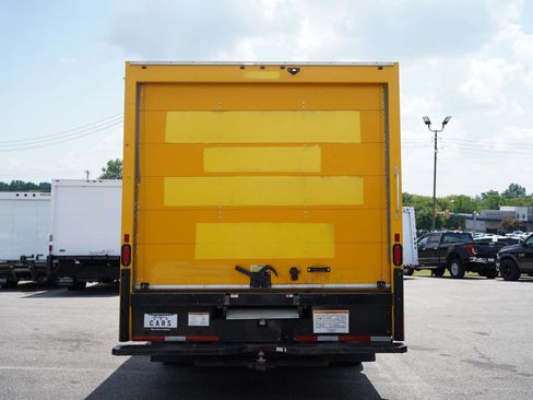 Used 2021 GMC Savana 3500 Extended w/ Power Convenience Package RWD image 8