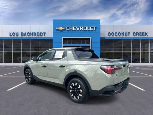 Used 2025 Hyundai Santa Cruz SE FWD image 6