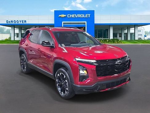 New 2027 Chevrolet Equinox RS w/ LPO, Floor Liner Package AWD/4WD image 4