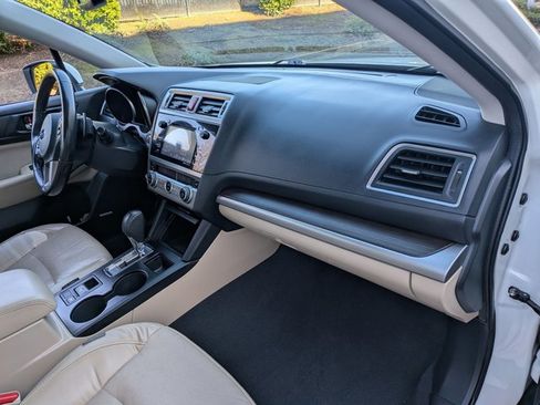 Used 2015 Subaru Legacy 2.5i Limited image 20