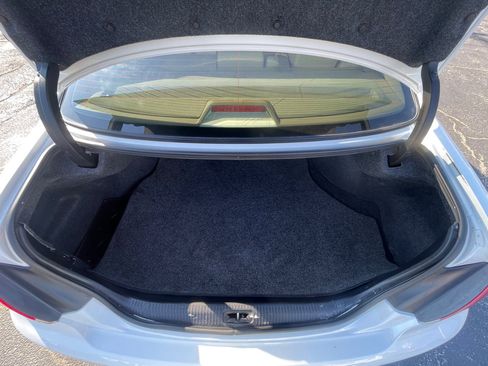 Used 2012 Toyota Avalon Limited image 22