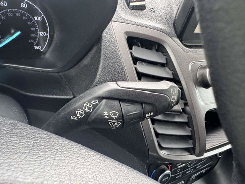 Used 2020 Ford Transit Connect XLT image 41