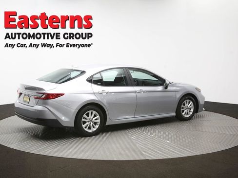 Used 2025 Toyota Camry LE image 44