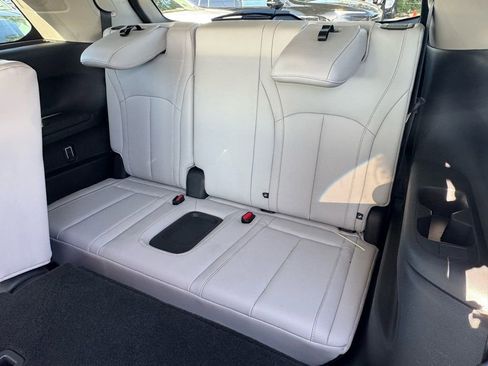 Certified 2026 INFINITI QX60 Luxe w/ Cargo Package FWD image 12