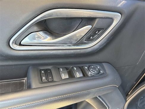 Used 2021 GMC Yukon XL AT4 w/ AT4 Premium Package image 24