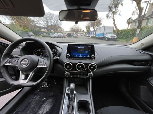 Used 2025 Nissan Sentra SV image 31