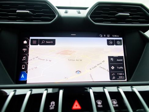 Used 2019 Lamborghini Urus AWD/4WD image 29