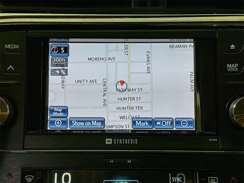 Used 2014 Toyota Avalon Limited image 15