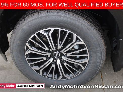 New 2026 Nissan Armada SL w/ Captain's Chari Seat Package image 8